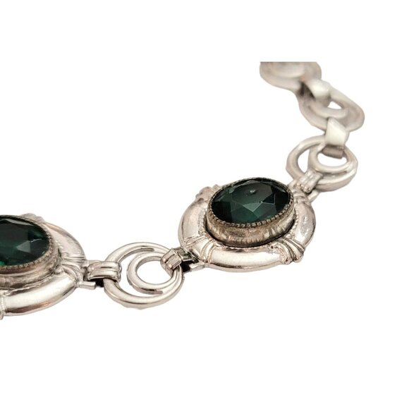 Silver Tone Green Faceted Bezel Set Oval Mid Century Circle  Silver Tone Green Faceted Bezel Set Oval Link Mid Century Chain Bracelet E187